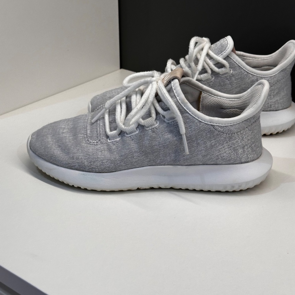 Adidas Tubular Sneakers (Women's 6)